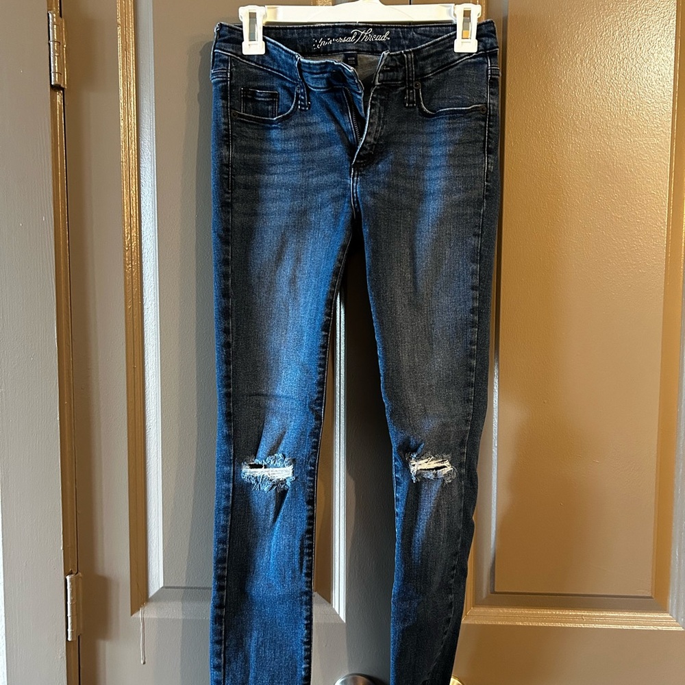 Universal Thread Mid-Rise Skinny Jeans